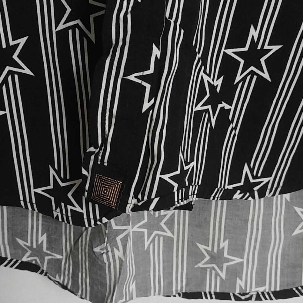 Lularoe Michael M - Picture 2 of 3
